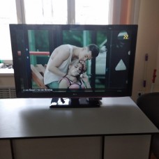 Продам телевизор LG 47LD750-ZA 47 дюймов